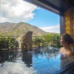 **** ריוקן Balinese Onsen Airu יפן